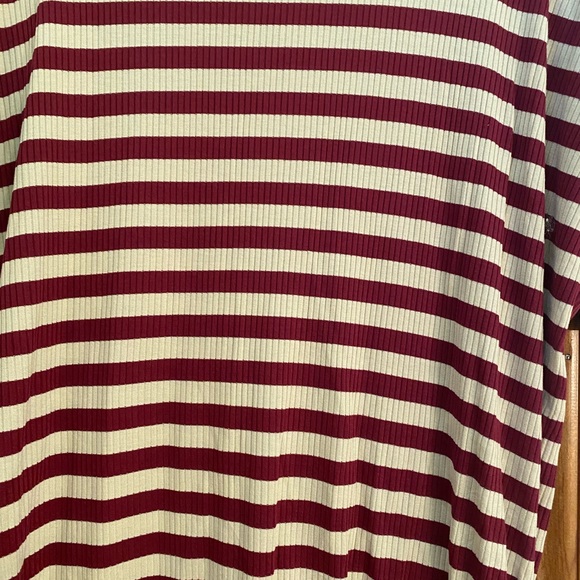 Lularoe Irma tunic - Picture 2 of 5